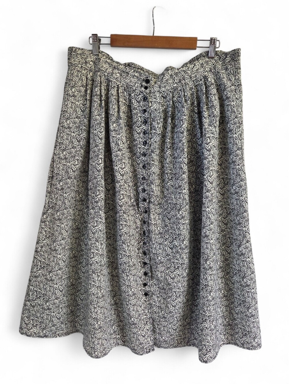 Vintage Its Paquette Black And White Patterned Button Accent Skirt Size 24W